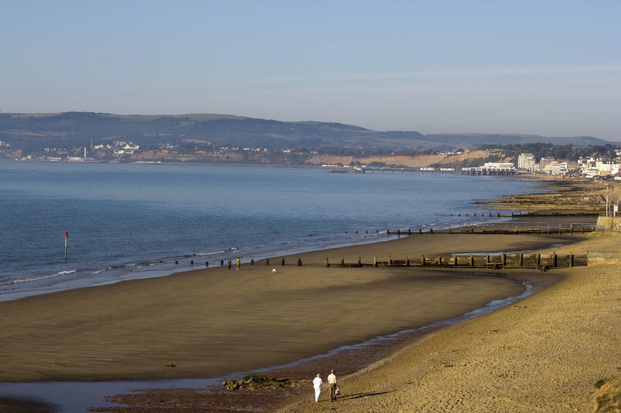 Sandown Hotel - Sandown, Isle Of Wight --- Return Car Ferry 89 Pounds From Southampton Exteriör bild